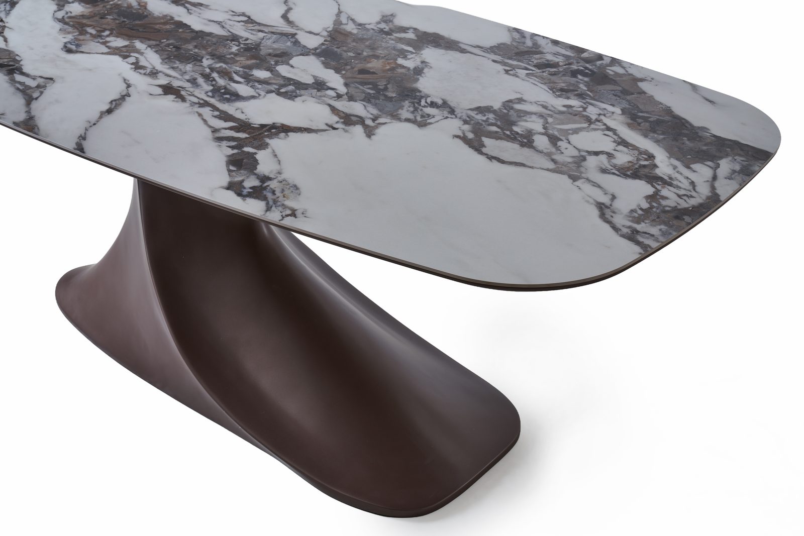 Titan Bronz Yemek Odası — fotoğraf 2